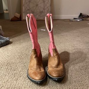 Old west cowgirl boots for A little girl, They are a size 2